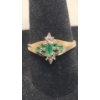 Image 1 : Women's Vintage 10K Yellow Gold Ring With Green & Clear Stones - Size 7 - Weight: 1.8g