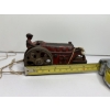 Image 6 : Vintage Cast Iron Toy Tractor with String - 4 inches
