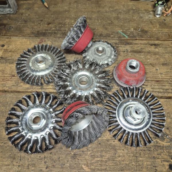 PICKUP IN CANTON -  8 Pcs - Heavy Duty Rotary Wire Brush Attachments For Angle Grinders - New