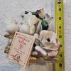 Image 5 : Capodimonte Napoleon Porcelain Figurine with Two Small White Doves Perched on a Textured Stone Wall