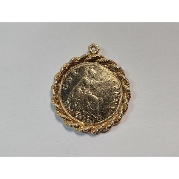 Beautiful Gold-Plated Coin Pendant with 1928 U.K. One Penny Gold-Tone Coin 