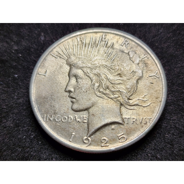 1925 Silver Peace Dollar in Great Condition!