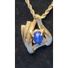 Image 2 : 14K Gold Necklace With 14K Gold Lindy Star Pendant - Total Weight: 12.5g