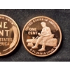 Image 6 : Lot of Two .999 Fine Copper AVDP Ounces in Protective Cases - 2009 & 1909-S VDB Penny DESIGNS!