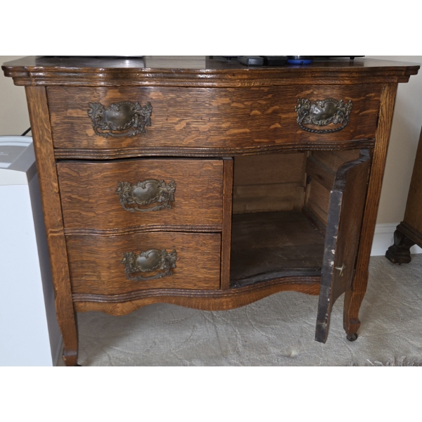 *Pick Up At Mantua Home-No Shipping Available* Remarkable Vintage Tiger Oak 20Dx34Wx29H Wash Stand I
