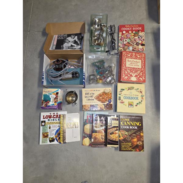 *Pick Up At Mantua Home-No Shipping Available* Excellent Condition Vintage Cookbooks, Cookie Cutters