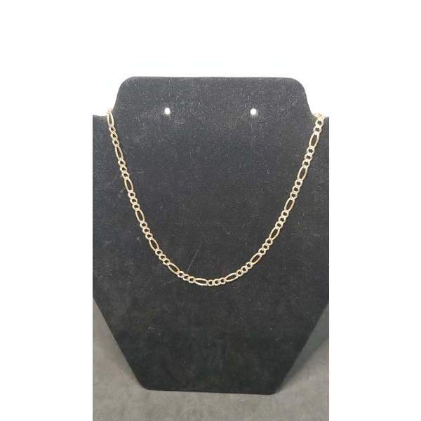 14K Gold Women's Two Tone Gold Diamond Cut Figaro Chain Necklace With 10K Gold Clasp - Weight: 7.1g