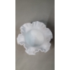 Image 3 : Beautiful Fenton Milk Glass Hobnail Ruffled Edge Vase