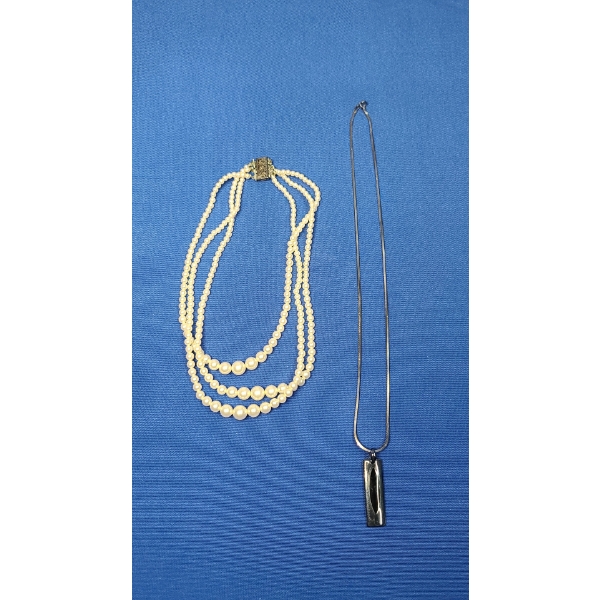 Sterling Silver Necklace & Faux Pearl Necklace With Sterling Clasp - Weight: 18.8g