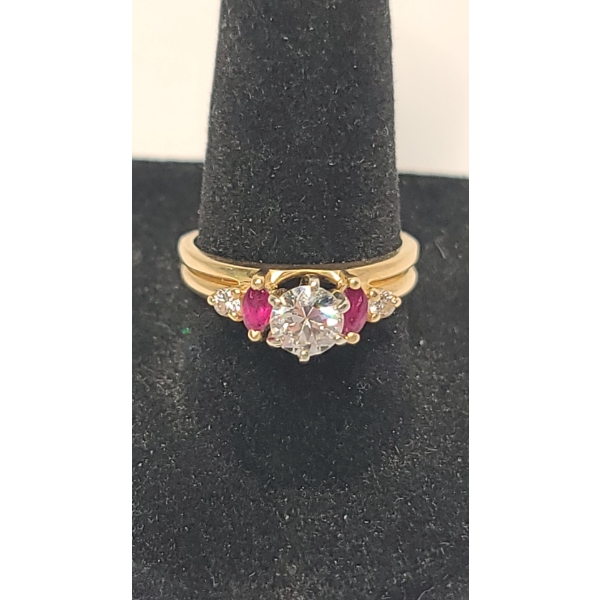 Breathtaking 14K Gold Engagement & Wedding Band Set With Diamonds And Rubies -Size 7.5 -Weight: 4.5g