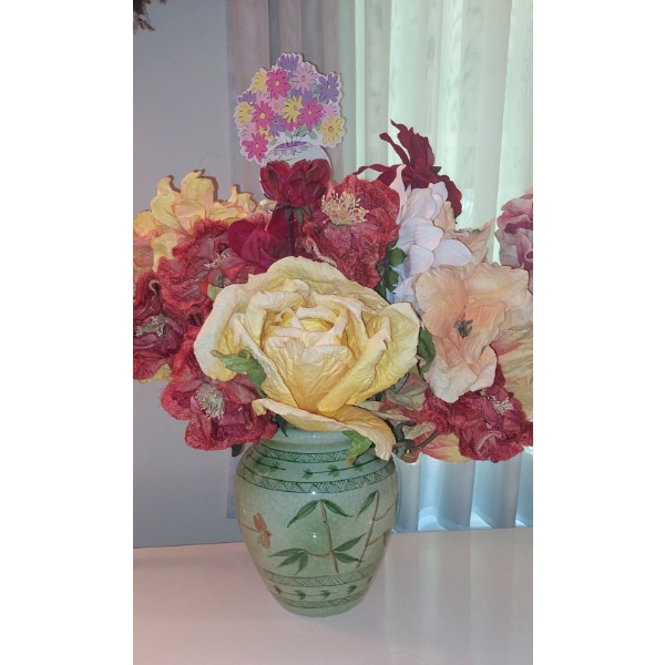Beautiful Floral Arrangement In Vintage Porcelain Vase - See Pictures