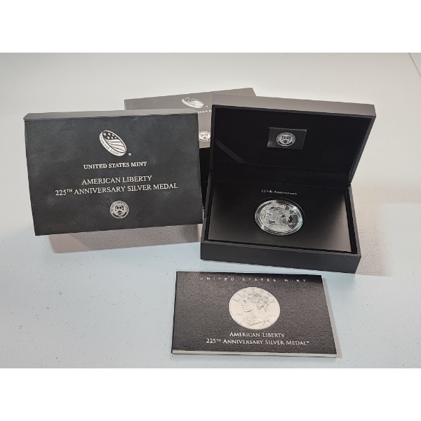 American Liberty 225th Anniversary 1 Troy Ounce 99.9% Silver Medal in Nice Presentation Box & CoA