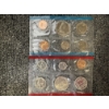 Image 1 : Official 1972 United States Mint Uncirculated Coin Set in its Original Government Packaging