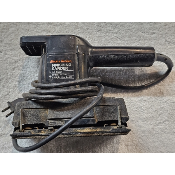 Black & Decker Power Sander - Orbital/Straight Line Action