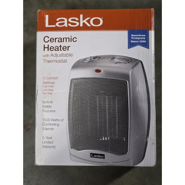 New! Lasko Ceramic 1500 Watt Heater