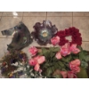 Image 3 : Wonderful Collection Of Table Decor. Including Higher End Faux Flowers, Small Wreath & More