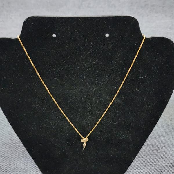 Incredible 14K Gold Necklace Ft. Unique 14K Gold Carrot Pendant Weighing 2.1 Grams