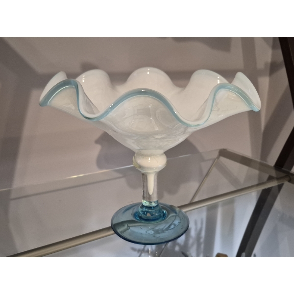 PICKUP IN NORTHFIELD - Ruffled Glass Edge 10.5" Nice Condition - See Pics 