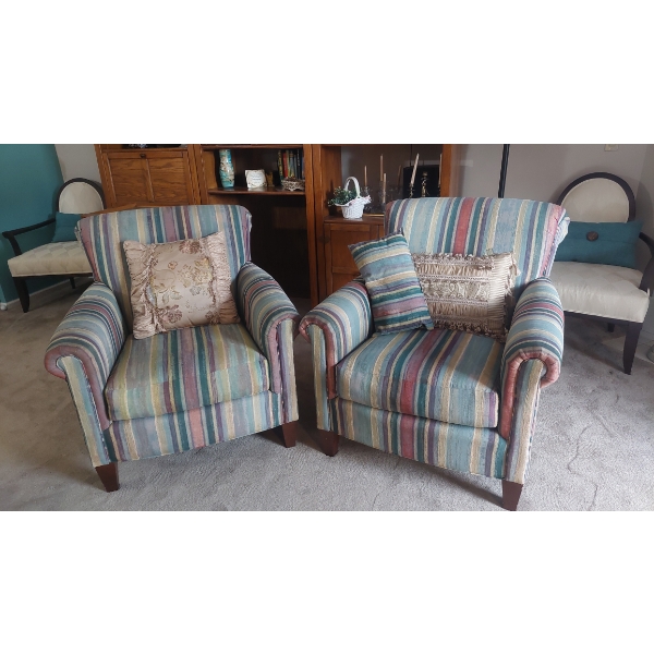 In Superior Condition - Pair of Upholstered Living Room / Parlor Chairs - See Pics
