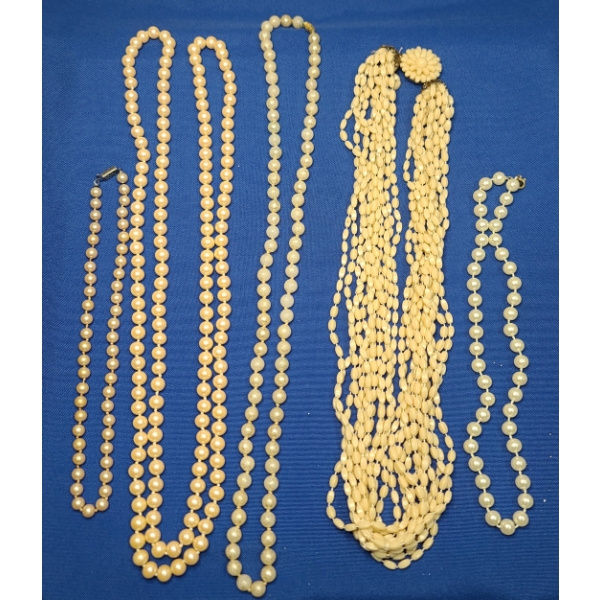 Lot Of (5) Pearl Like Necklaces