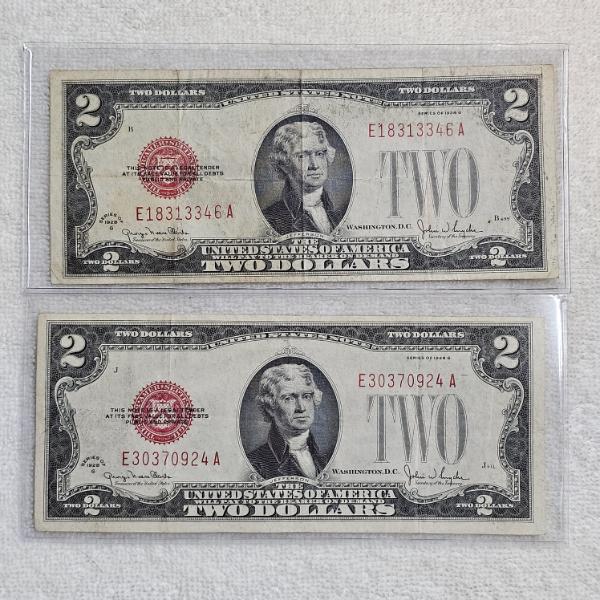 Two Series 1928 G United States Two-Dollar Bills FV: $4.00