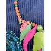 Image 3 : Chunky Feather Necklace with Parrot - Beaded - Very unique and cool looking! - Beaded Bluish/green