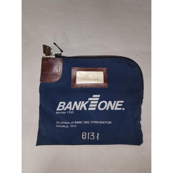 Vintage Bank One Zipper Locking Bank Bag w/ Key 
