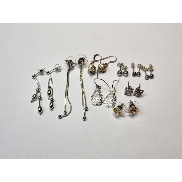 Nine Pairs of Sterling Silver Earrings - Various Styles - Total Weight: 14.2g
