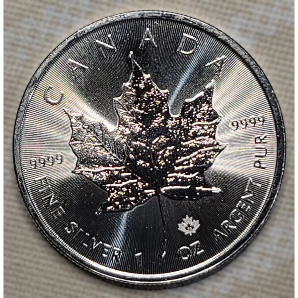 2023 1 oz 9999 Fine Silver $5 Canadian Maple Leaf With Privy Mark