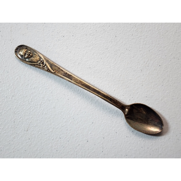 Vintage Engraved Silverplated Spoon Total Weight: 14.8g