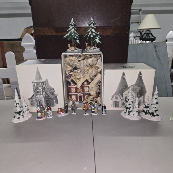 15 pc Dickens Christmas Village Pieces
