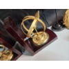 Image 5 : Lot of Office/Desk/Home Decor - Bookends, Figurines, Globe & More! 