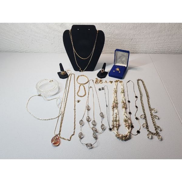 Lot of Assorted Costume Jewelry - Gold/Silver Tone, Rings, Bracelets, Sets