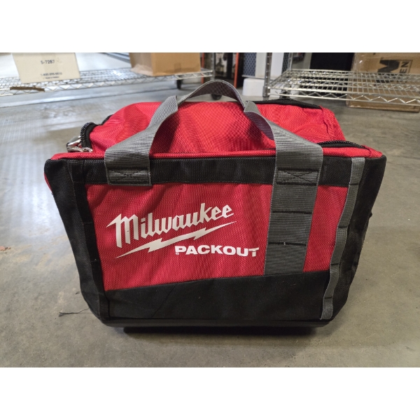 New 15'' Milwaukee Pack Out Bag