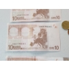 Image 3 : Lot of Assorted Foreign Currency: Euro Banknotes and Coins