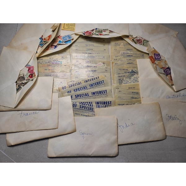 HUGE Assortment Of Foreign Stamps Including Romania, Rwanda, Canada, Nederlands & So Much More!