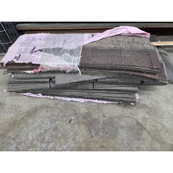 Pick Up Off Site- 115 Ely St. Alliance Oh. New Shingle Bundles As Shown