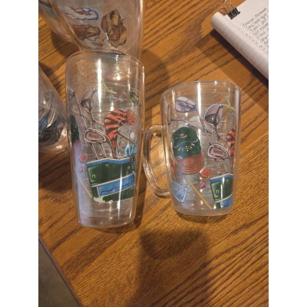 Huge Group Of Plastic Golf Mugs & Cups, Placemats & Serving Tray
