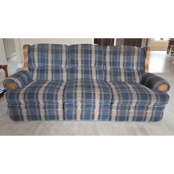 *Pick Up At Mantua Home-No Shipping Available* Wonderful Condition 87''x36'' Comfortable & Clean Pla