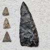 Image 4 : EARLY AMERICAN! Antique Assortment of Native American Stone Artifacts including Arrow/Spear Heads