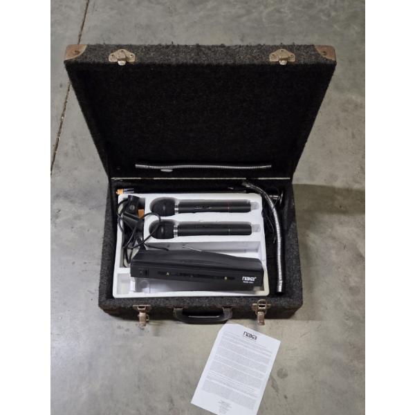 Naxa Dual Cordless Mic System In Hard Case -No Shipping Available