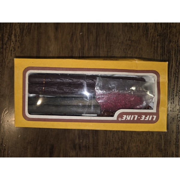 Life Like 8475 S/D Box Car Approximately 8'' In Size HO Scale In Box