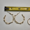 Image 5 : 10K Yellow Gold Chain Style Hoop Earrings & Textured Ring - TW: 7.4g