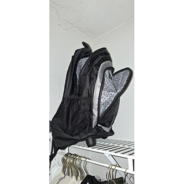 PICKUP IN NORTHFIELD - Versatile Back Pack As Shown - See Pics - (All Items noting "Pickup In Northf