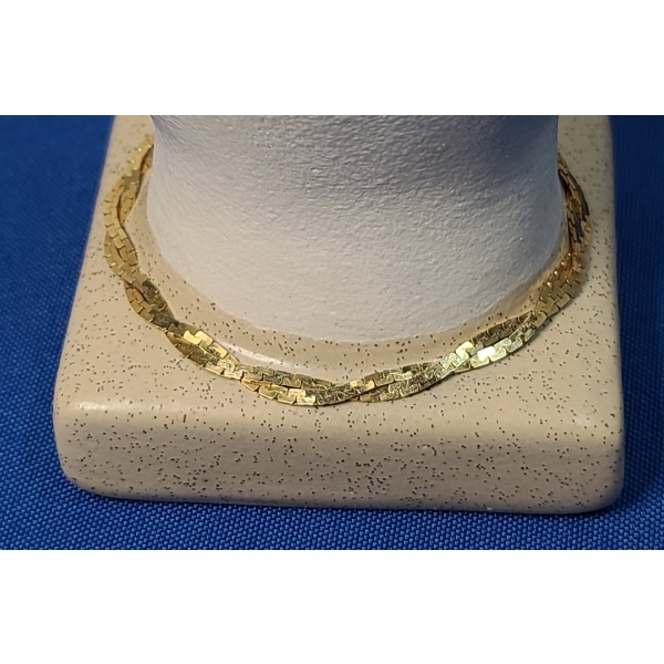 14K Gold Braided Herringbone Bracelet - Weight: 5.0g