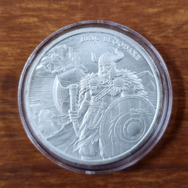 1 Oz .999 Fine Silver Legendary Warriors Eric Bloodaxe Round in Protective Capsule 