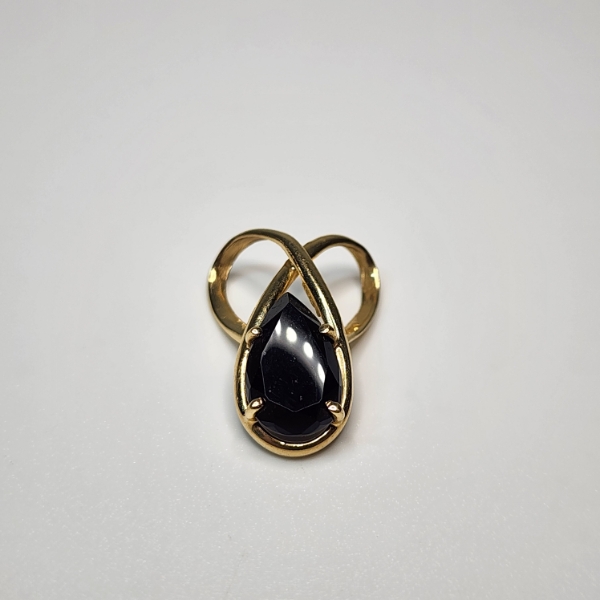 14K Yellow Gold Crossed Loop Slide Pendant ft. Black Onyx Stone - Total Weight: 2.1g