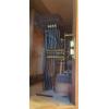 Image 10 : Howard Miller Working Finest Model Grandfather Clock w Mirrord Display Shelves - 3 Chimes