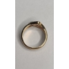 Image 4 : 14K Gold Tri-Color Stacked Wave Ring With Clear Accent Stone - Size 5 - Weight: 4.9g