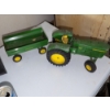 Image 1 : Metal John Deere